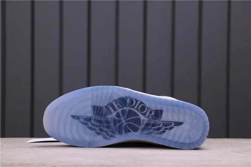 2020
Dior x Air Jordan 1 High Suace Drip