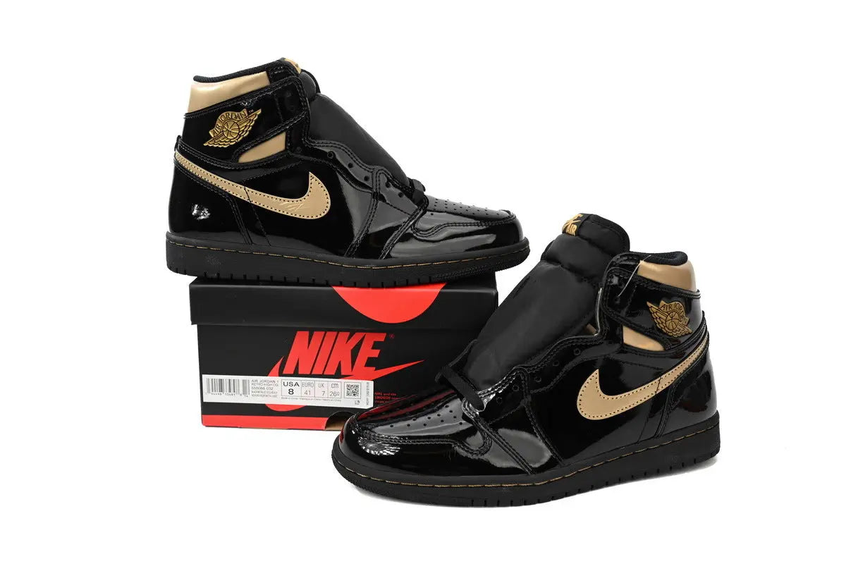 Air Jordan 1 Retro High OG in Black/Metallic Gold Suace Drip