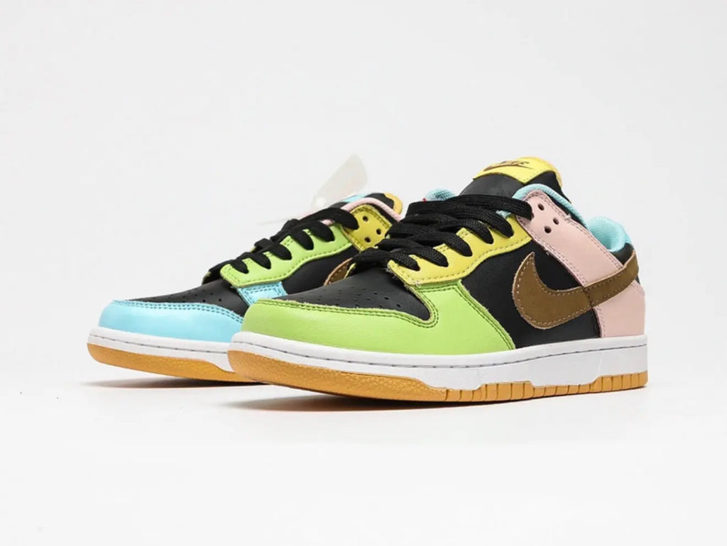 DUNK LOW SE ‘FREE.99 - BLACK’ Suace Drip