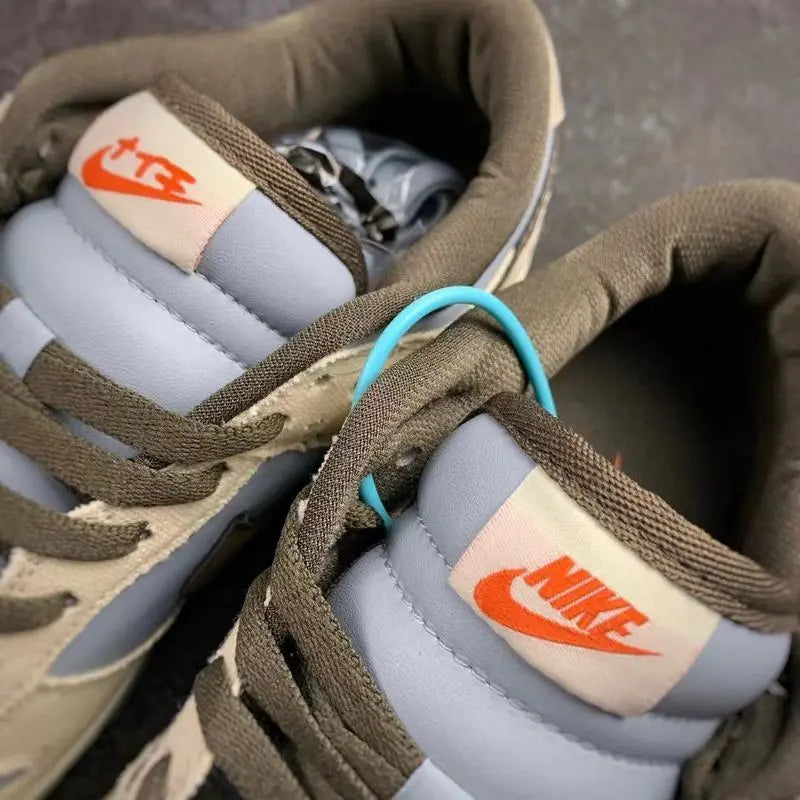 Travis Scott x PlayStation x Nike Dunk Low Suace Drip