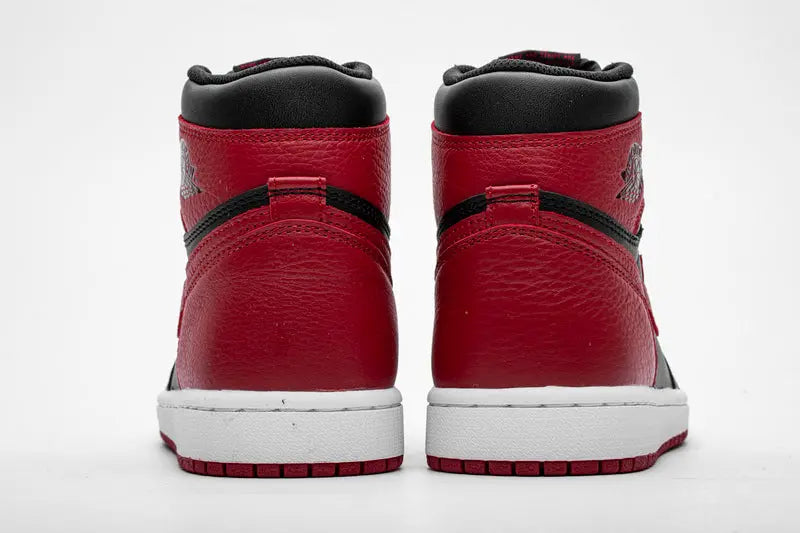 Air Jordan 1 Retro High OG "Banned Suace Drip