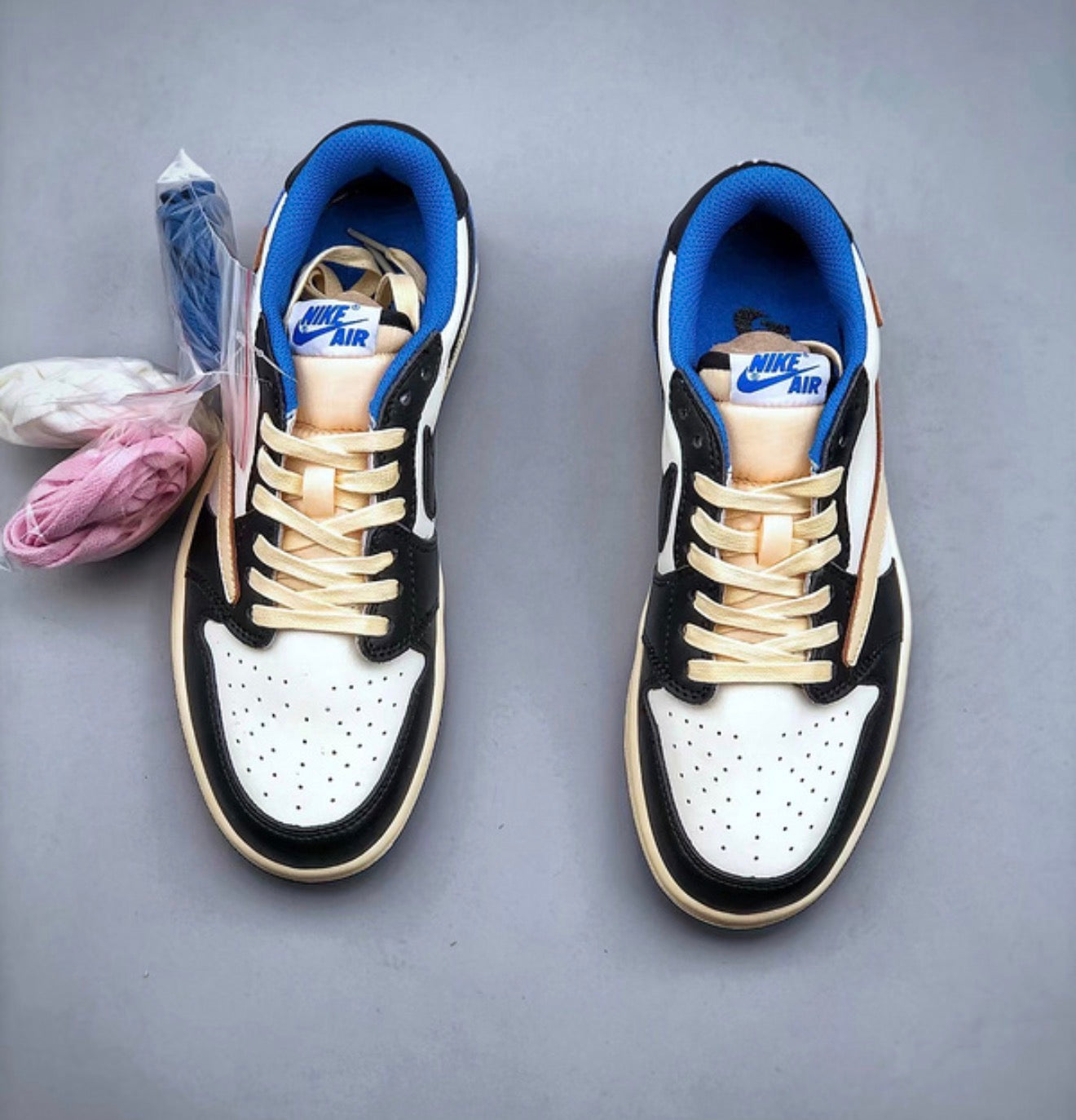 Travis scott x Fragment Design x Air Jordan 1 Low OG