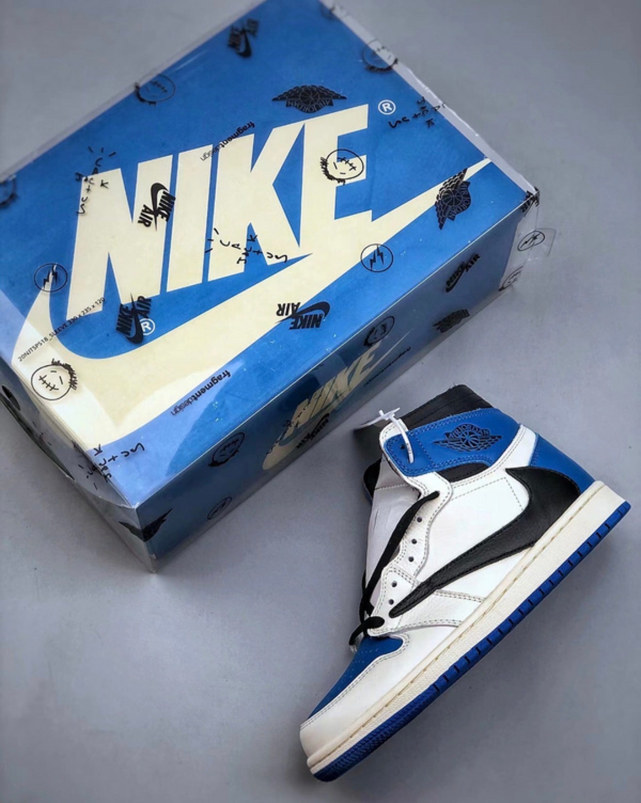 Nike Air Jordan 1 Retro High OG SP Fragment x Travis Scott
