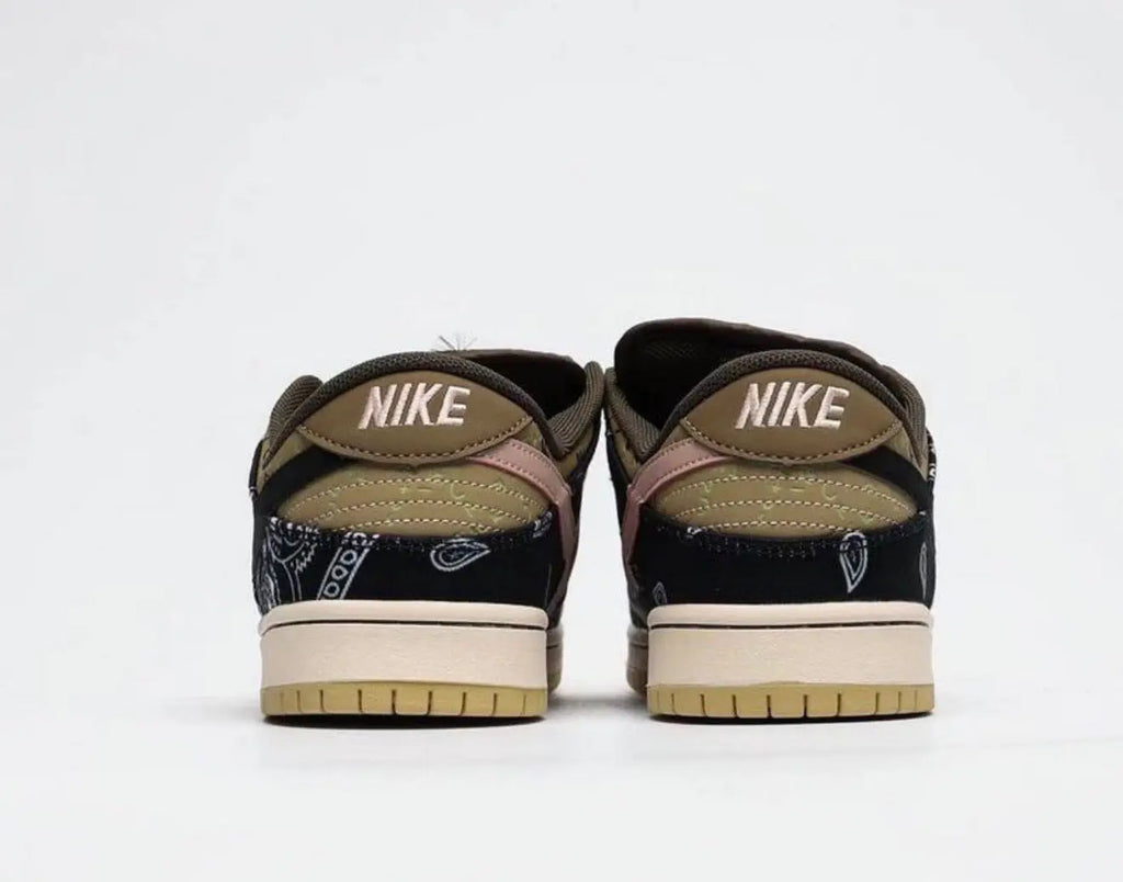 Nike SB Dunk Low Travis Scott Suace Drip