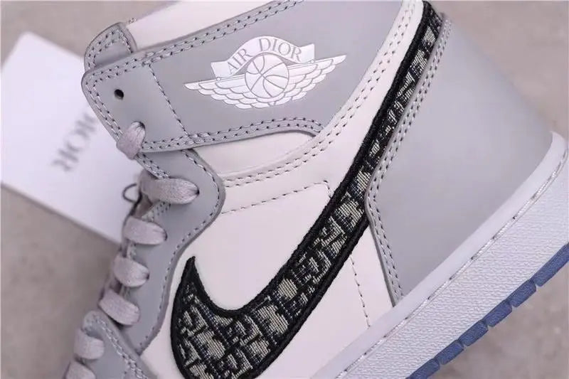 2020
Dior x Air Jordan 1 High Suace Drip