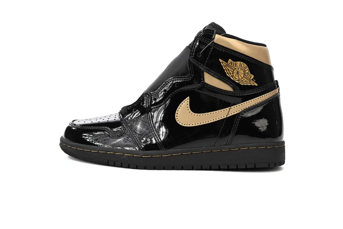 Air Jordan 1 Retro High OG in Black/Metallic Gold Suace Drip