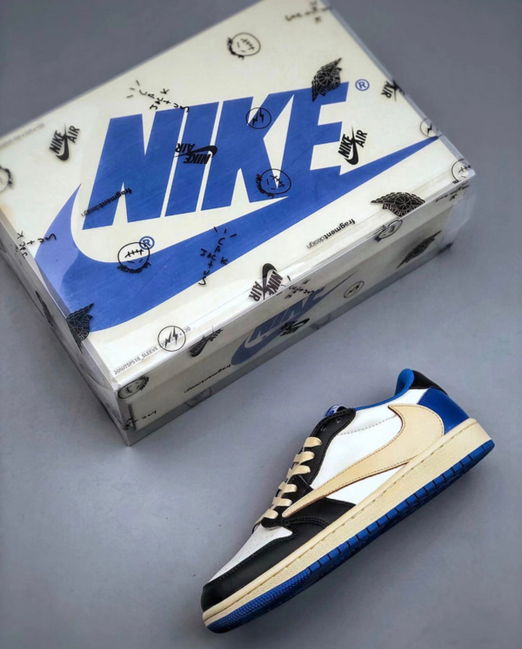 Travis scott x Fragment Design x Air Jordan 1 Low OG